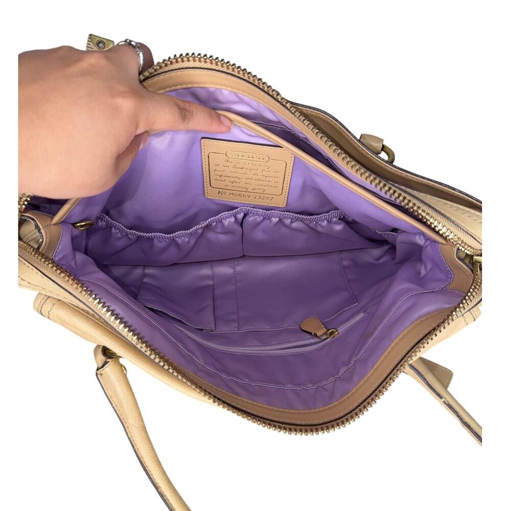 Coach XL Addison Spectator Tan Satchel Shoulder Bag Turn Lock Gold Hardware - Picture 11 of 12